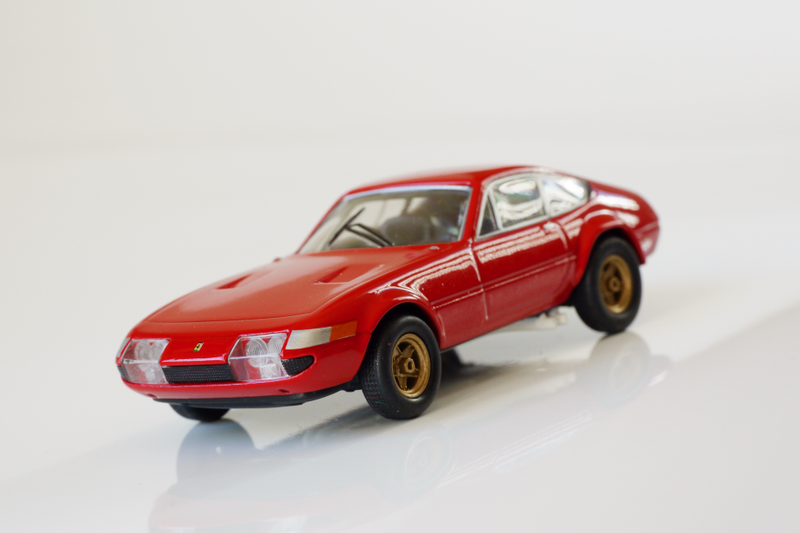 Illustration for article titled Kyosho Ferrari 6 1/64 #12 & 13 - Project Prancing Horse #13 - 1970 365 GTB/4 Competition "Daytona"